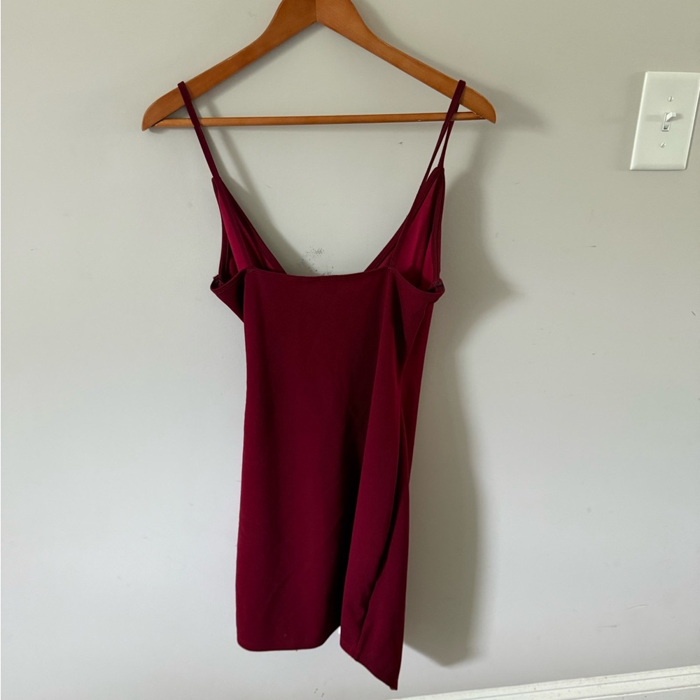 Elegant Burgundy Spaghetti Strap Dress
